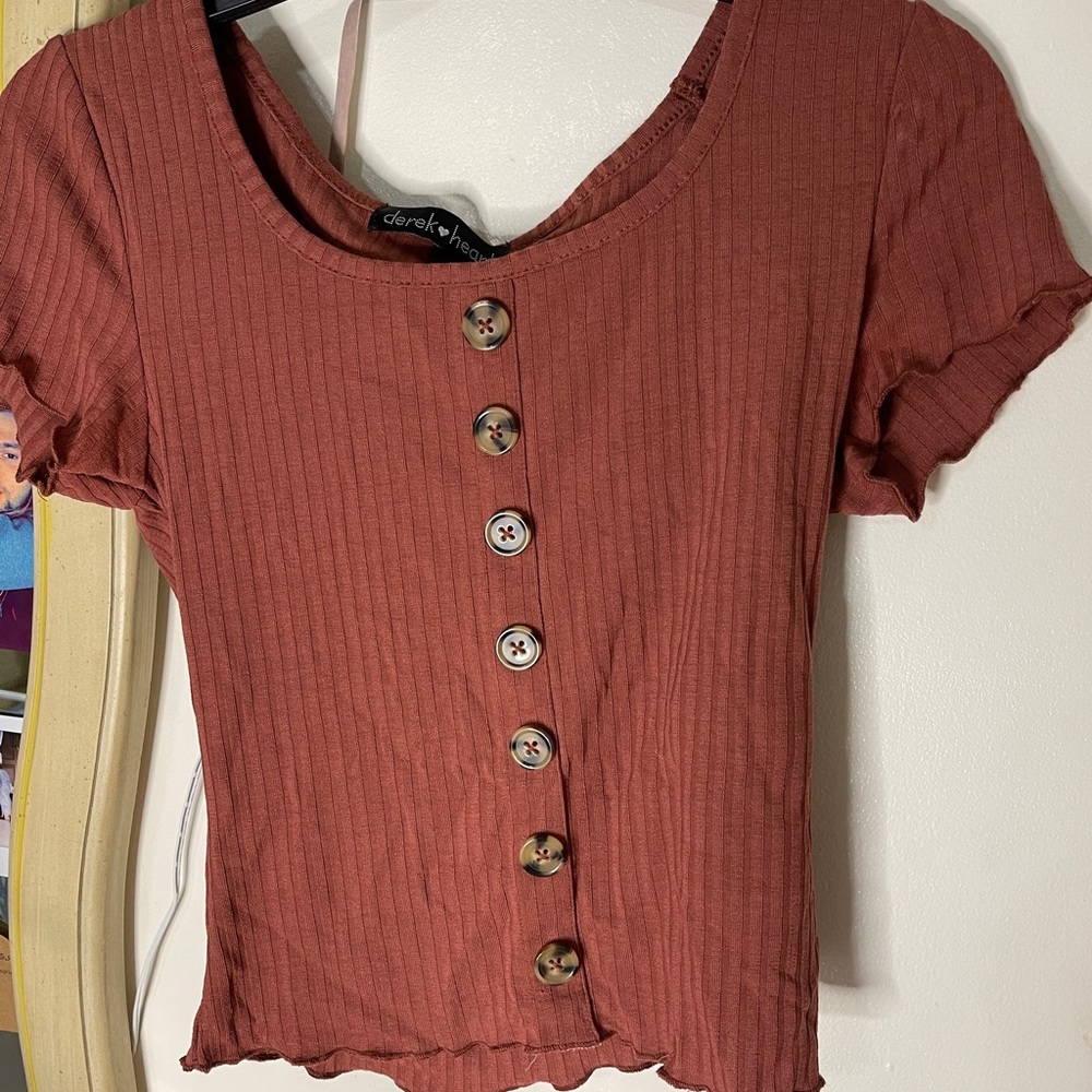 Ribbed Button Tee